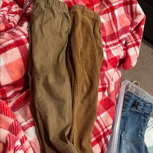 B58 Lot of 2 Pairs of 4T Long Khaki Pants— 1 jogger and 1 corduroy